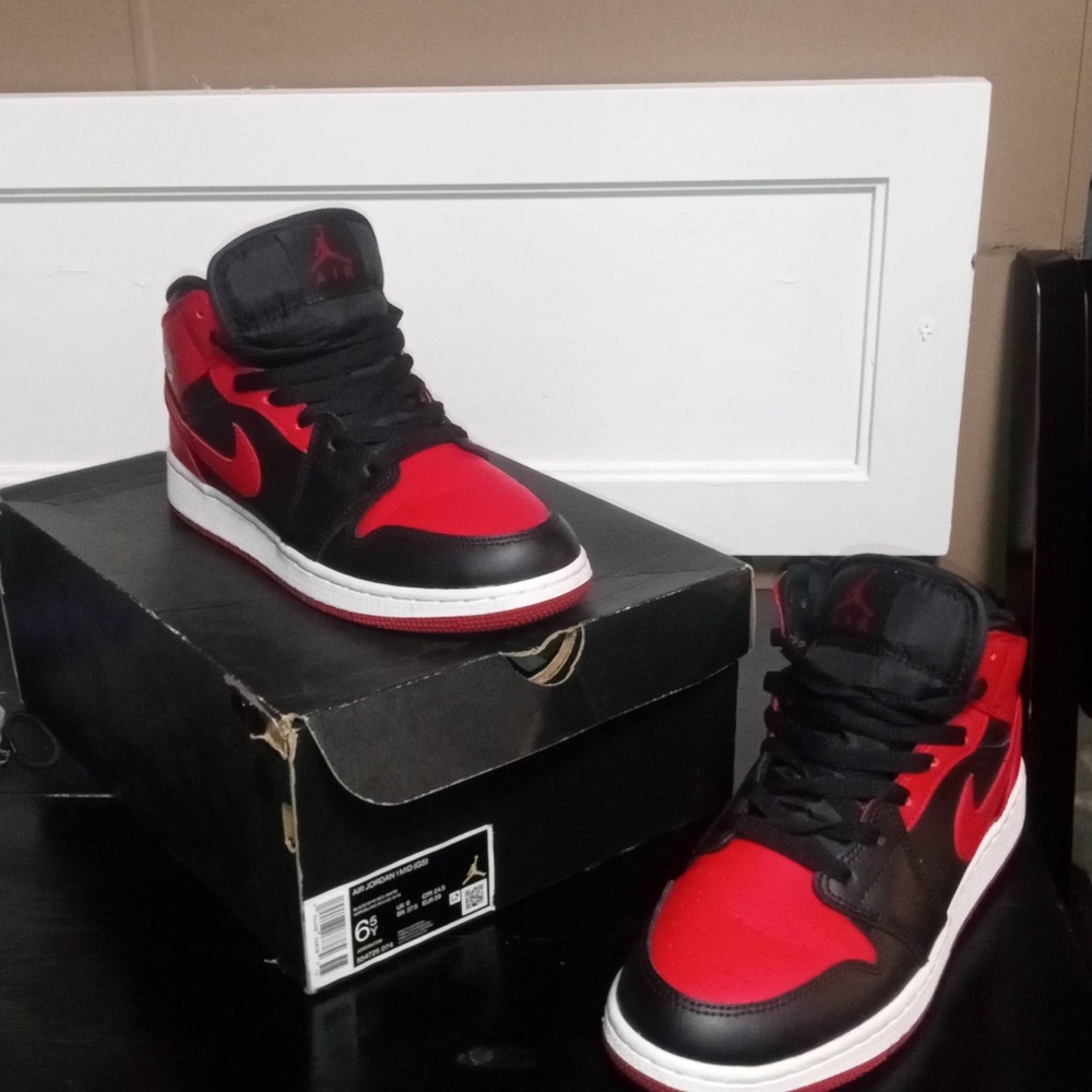 Nike Air Jordan 1 Mid Black and Red Shoes